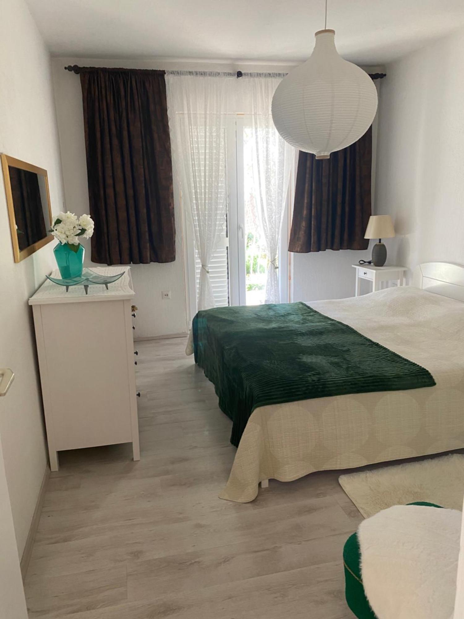 Apartmani Kate Stari Grad  Exterior foto
